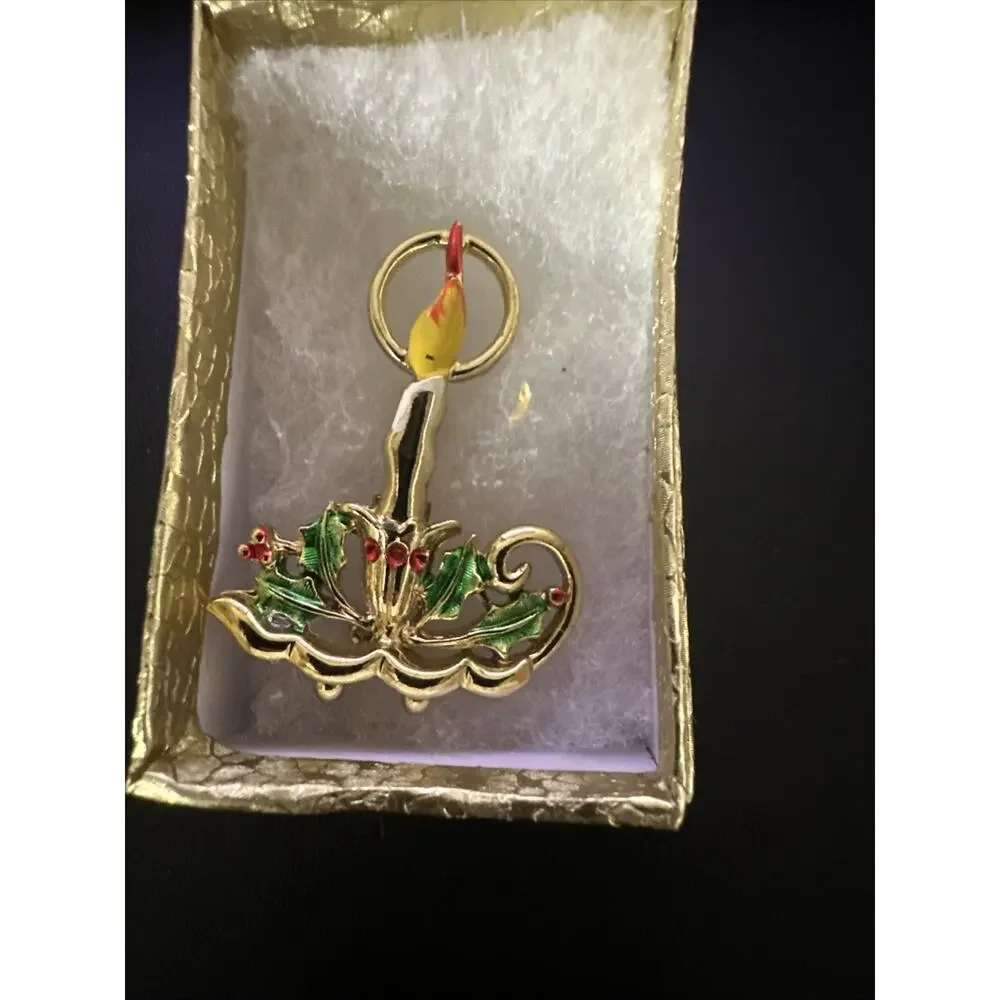 Vintage Brooch gold tone pin 1.2